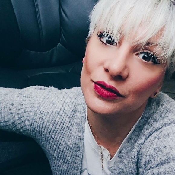 Meet your Posher, Marieke - Picture 2 of 3